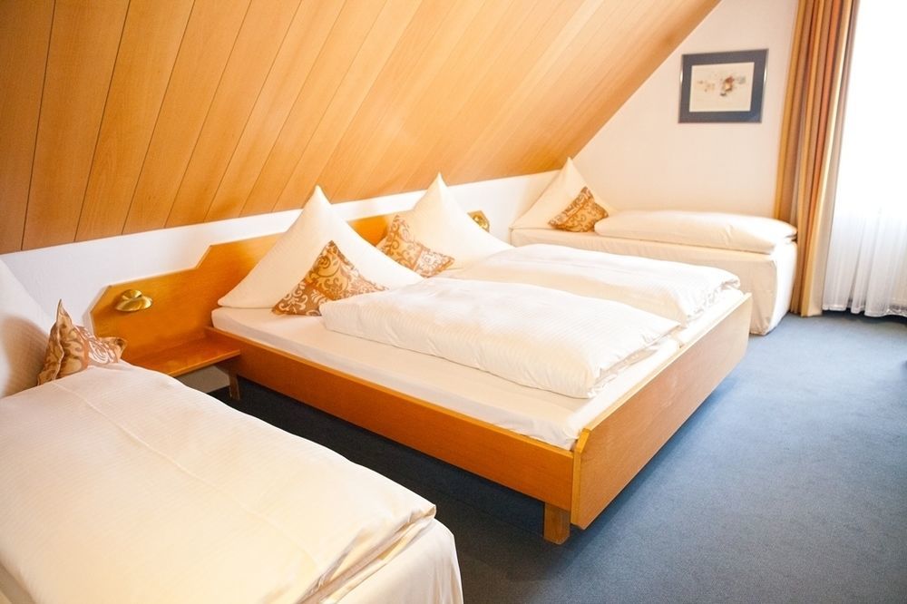 Hotel Am Ostpark Нойбиберг Екстериор снимка