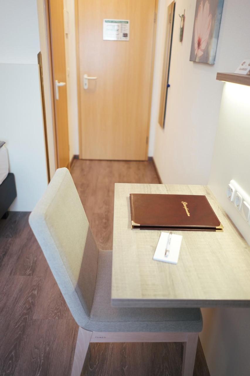 Hotel Am Ostpark Нойбиберг Екстериор снимка