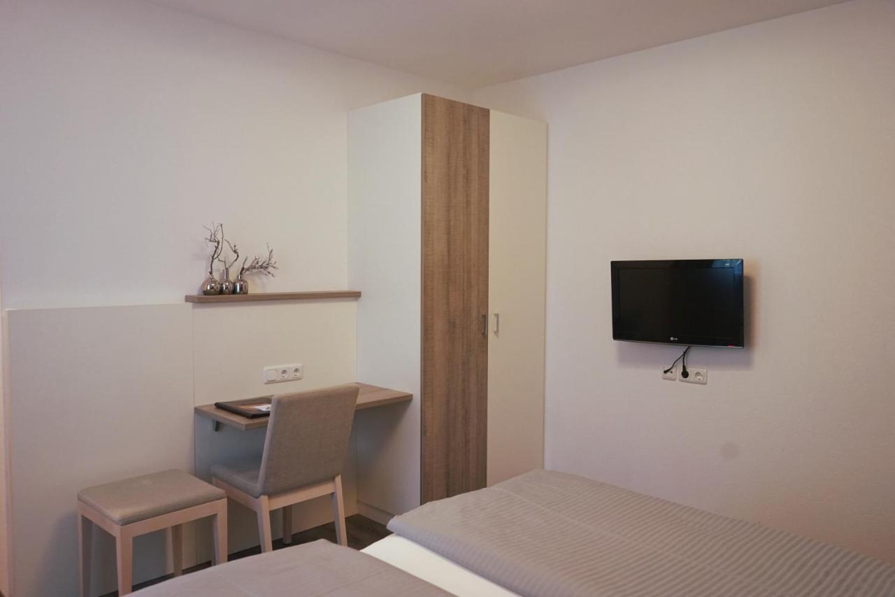 Hotel Am Ostpark Нойбиберг Екстериор снимка