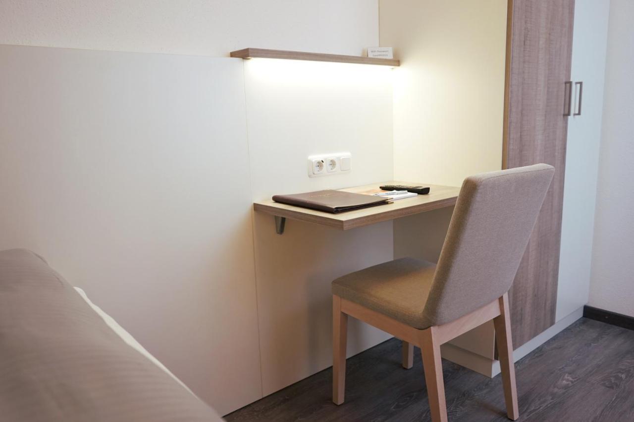 Hotel Am Ostpark Нойбиберг Екстериор снимка