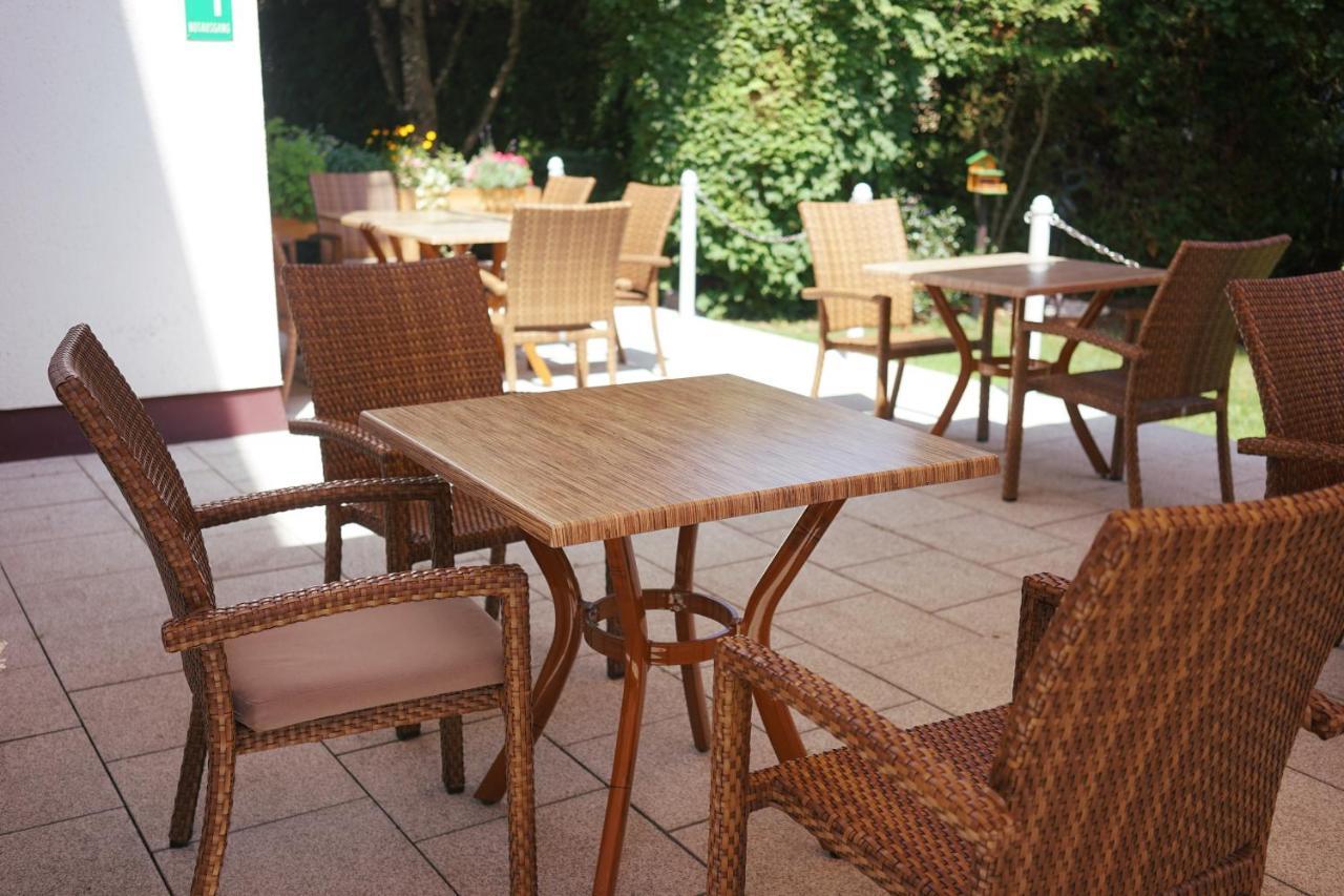 Hotel Am Ostpark Нойбиберг Екстериор снимка